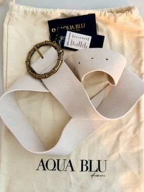 NWT, never worn ivory suede Aqua Blu belt